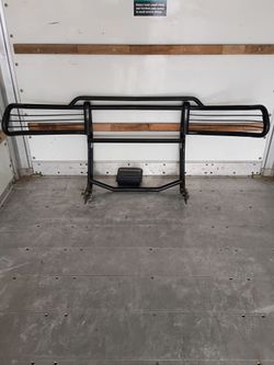 Bull bar/ push bar