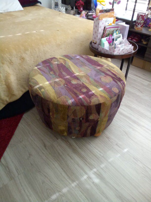 Cloth Nice Clean Ottoman Chair
