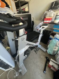 Star Trac Spinner Nxt Bike