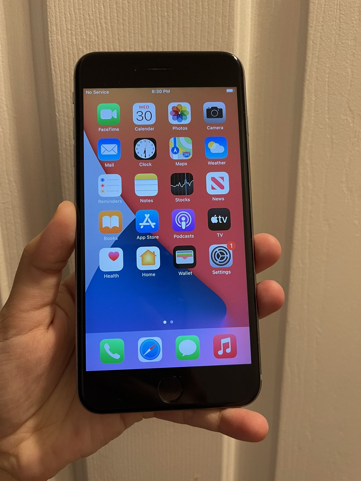 iPhone 6S Plus - 32 GB - Unlocked For Worldwide Use