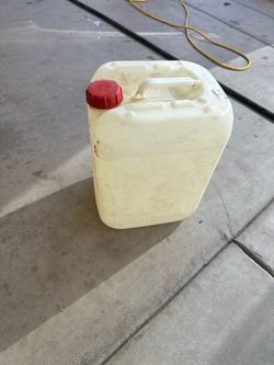 Gas tank