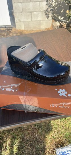 Nurse Shoe