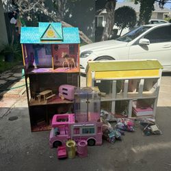 Dollhouses 