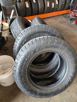 245/70/17 toyo O/C AT///