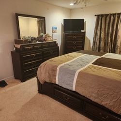 King Size Bedroom Set
