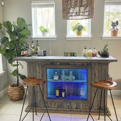 Rustic Wood Bar 