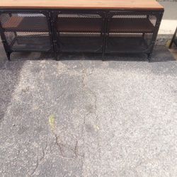 1 Wood/Metal Cabinets /Shelf 