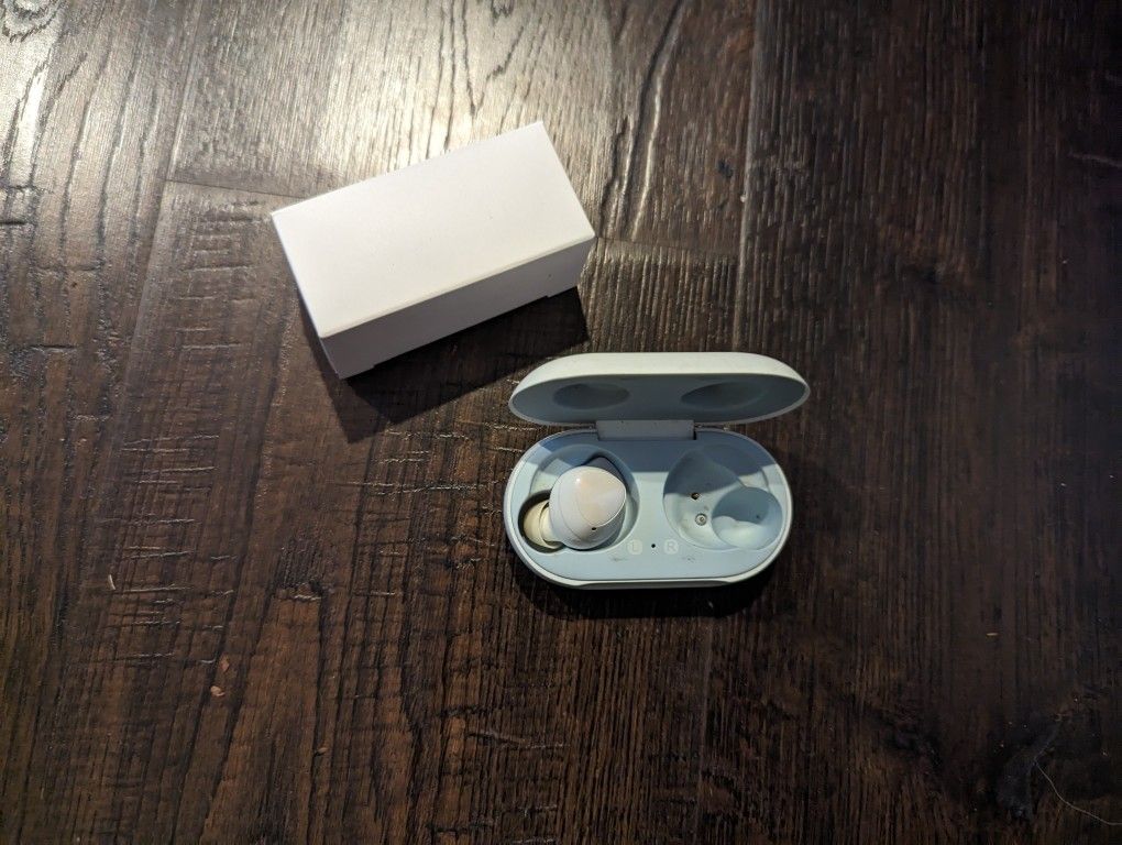 Galaxy Buds