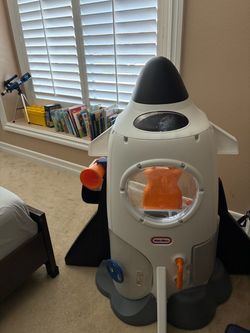 Little Tikes Spaceship