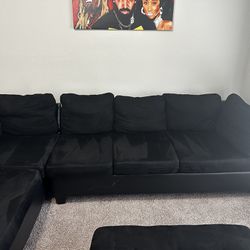 Modern Black Sectional Sofa & Chaise