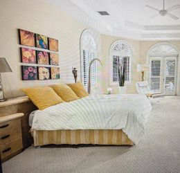 Adjustable King Bed with bedding