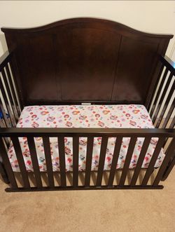 Baby/ Toddler Bed