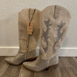 Bedazzled cowgirl boots