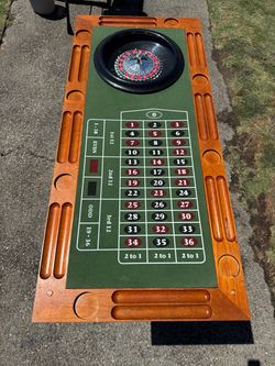 4-1 vintage gambling table