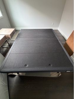 Tempur-Pedic TEMPUR-Ergo Queen Adjustable Bed Base – Excellent Condition