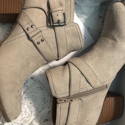 Ankle boots
