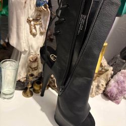 Women black high heels size 5