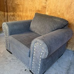 Single Sofa 