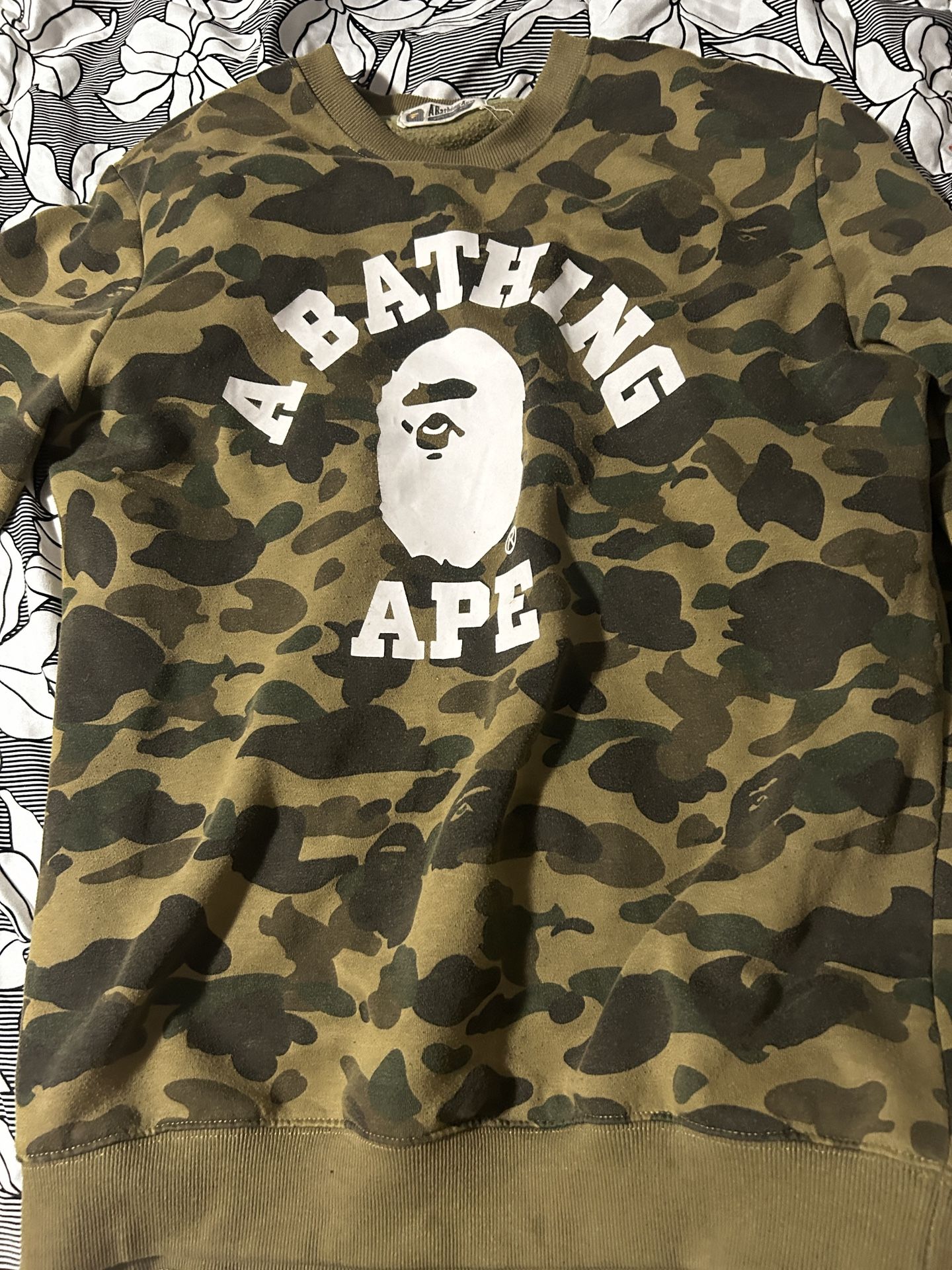 Bape,burberry,hellstar