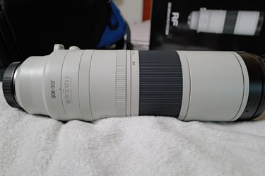 Canon RF 200-800