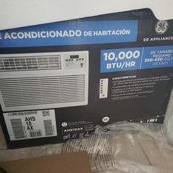 Window ac like new works very good nothin wrong with it . Great condition! Still In The Box 