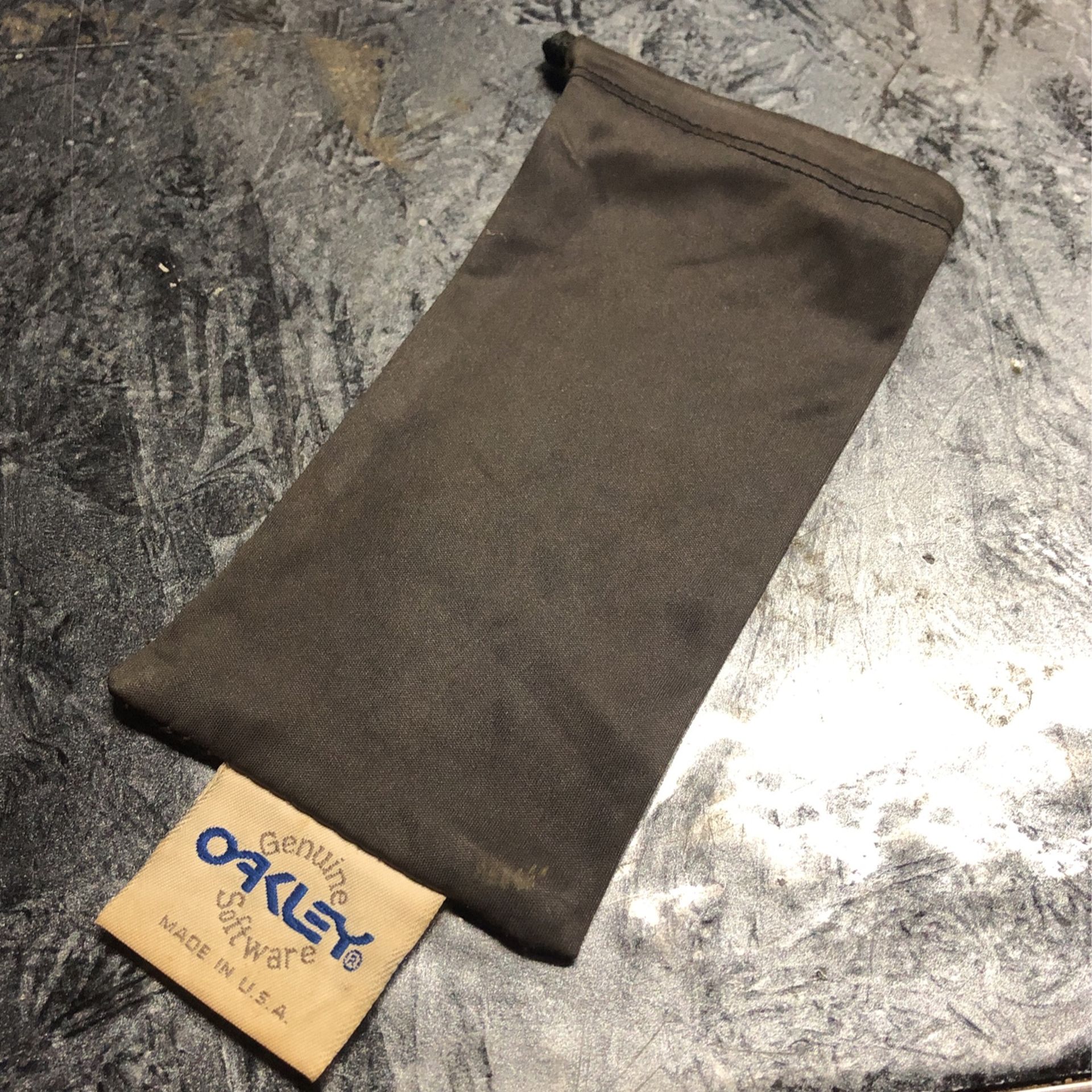 Vintage Oakley sunglasses Soft Carry Case/Cloth