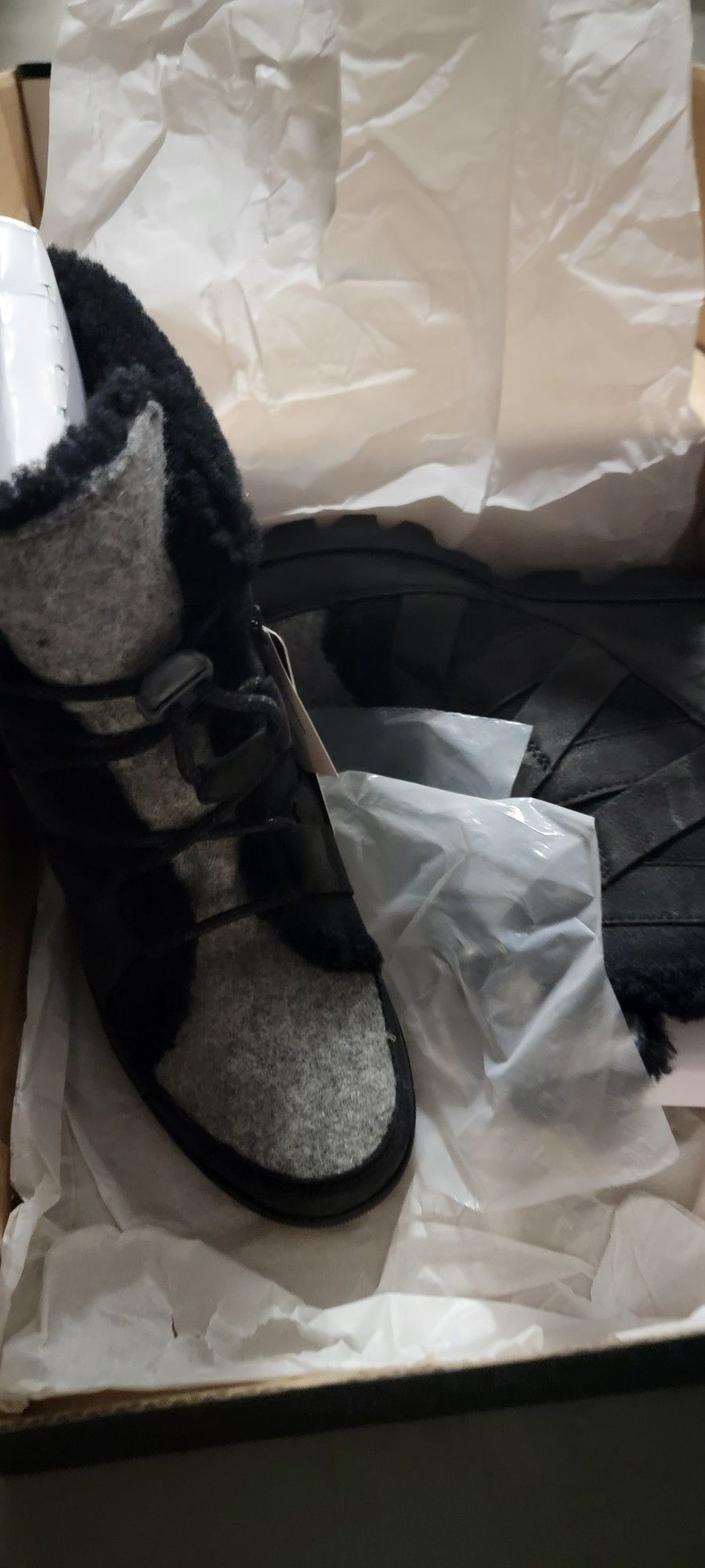 Sorel Booties Size 8