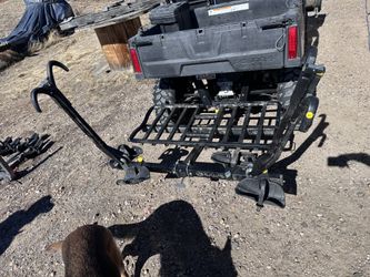 Saris 2 bike rack with cargo tray