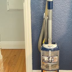 Shark Vacuum 