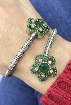 Emerald and white topaz bangle 7 1/2