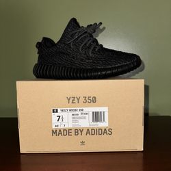 Yeezy Boost 350 Pirate Black  Size 7.5 