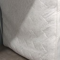 King Beautyrest With Removable Cover