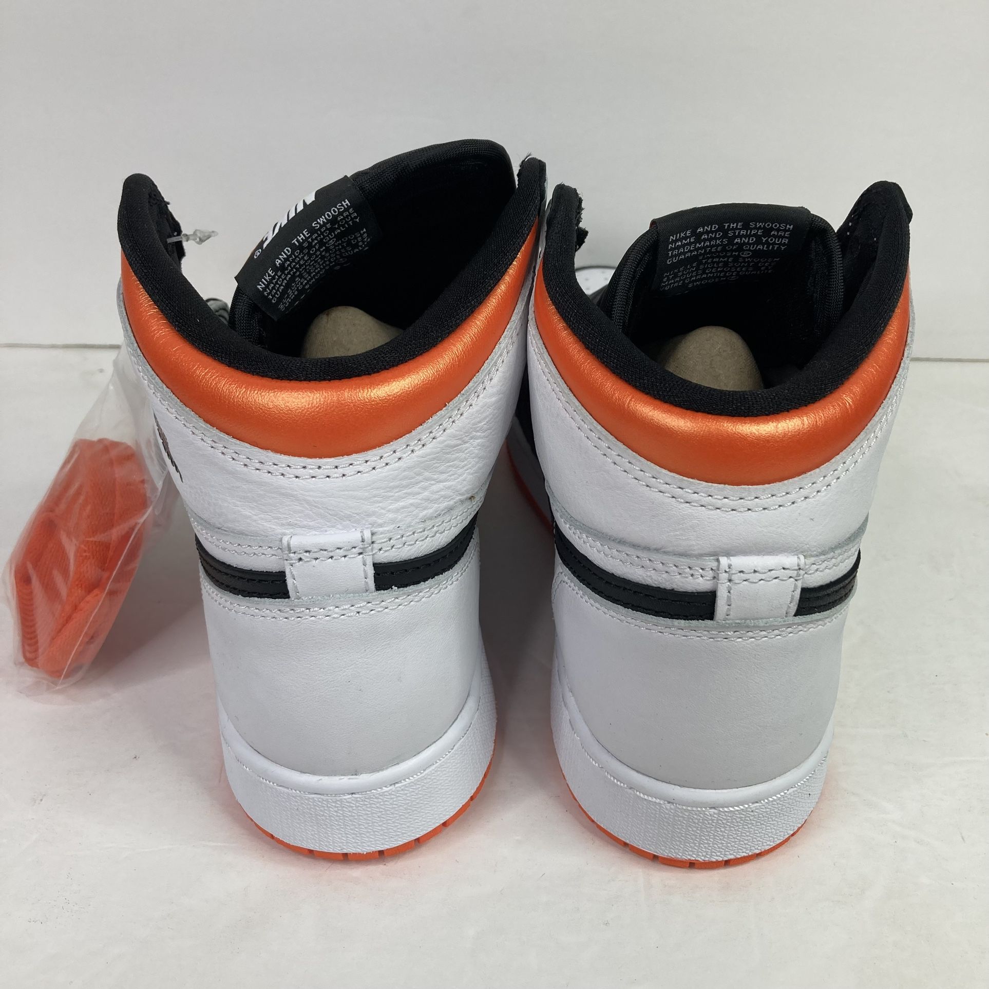 NEW Nike Air Jordan Retro 1 HIGH OG Electro Orange White 555088 