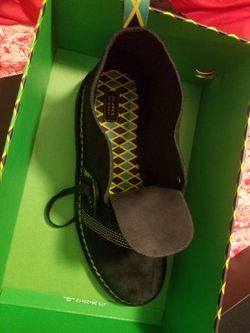 Jamaica Desert Clarks 10 1/2