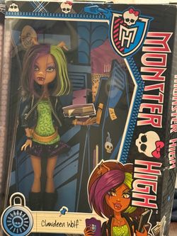 Clawdeen monster high