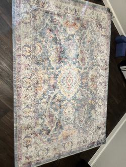 5x7’ Rug