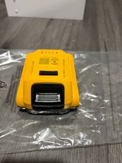 DEWALT 20V MAX 2.0 Ah Lithium-Ion Battery - Brand New