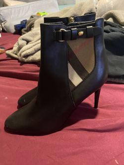Burberry heels 