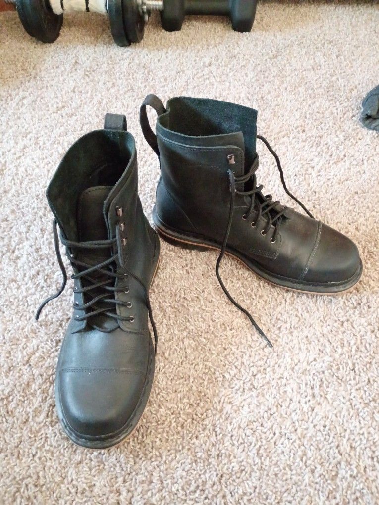 Dr Martens Sabien Leather Boots Size 11