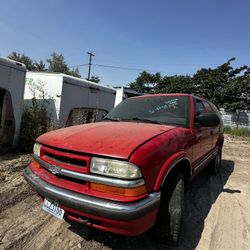 2001 CHEVY BLAZER🚙FULL PART OUT!!