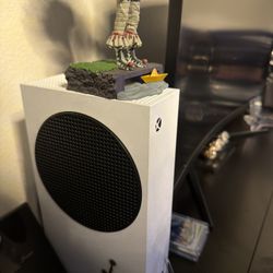 Xbox S With Monitor 