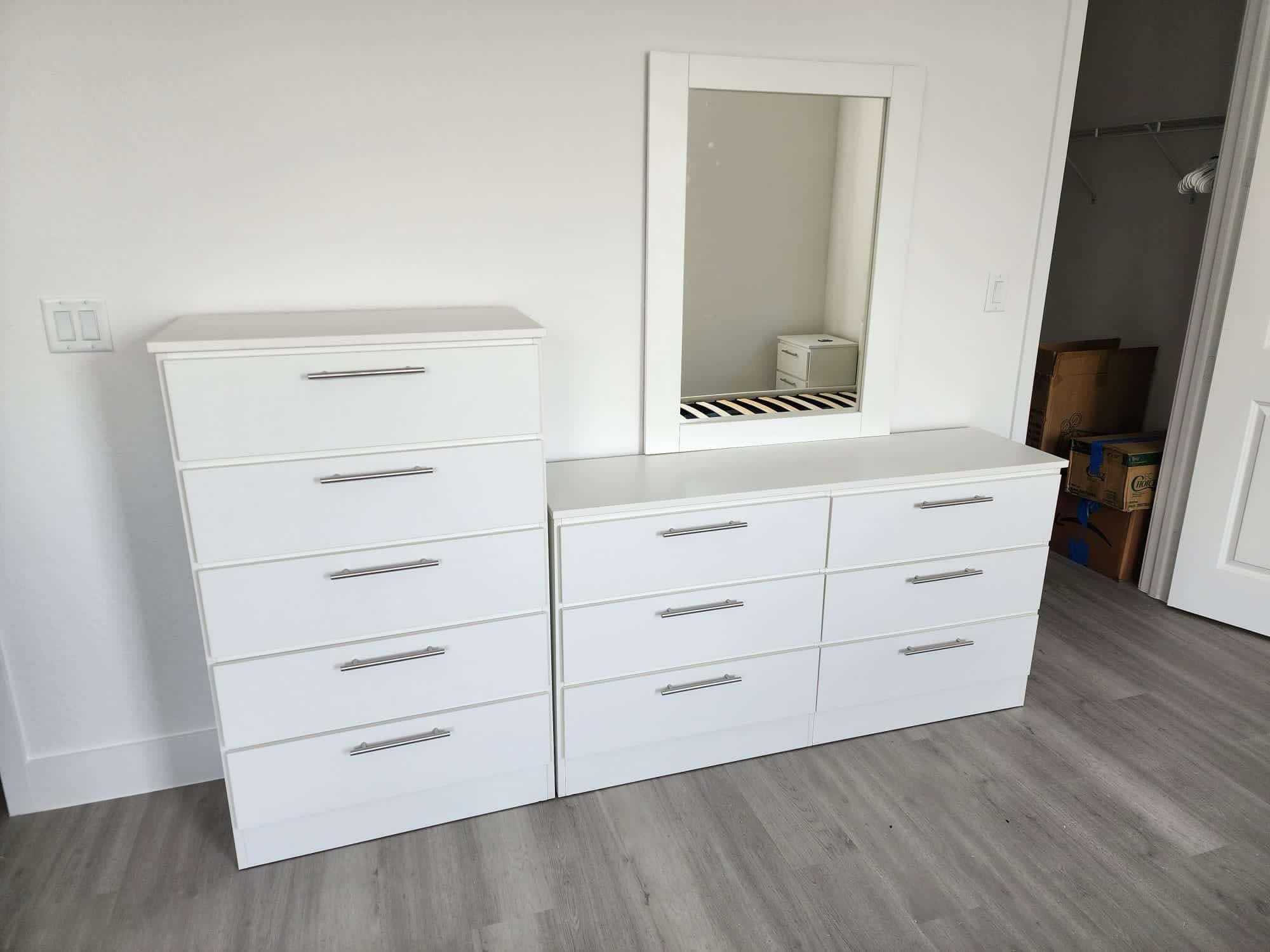 Brand New Dresser with Mirror and Chest / Comoda con Espejo y Gavetero Nuevo a Estrenar … Fast 🚚