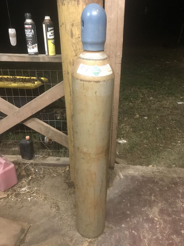 Welding gas bottle Mig welder for Sale in Lytle, TX OfferUp