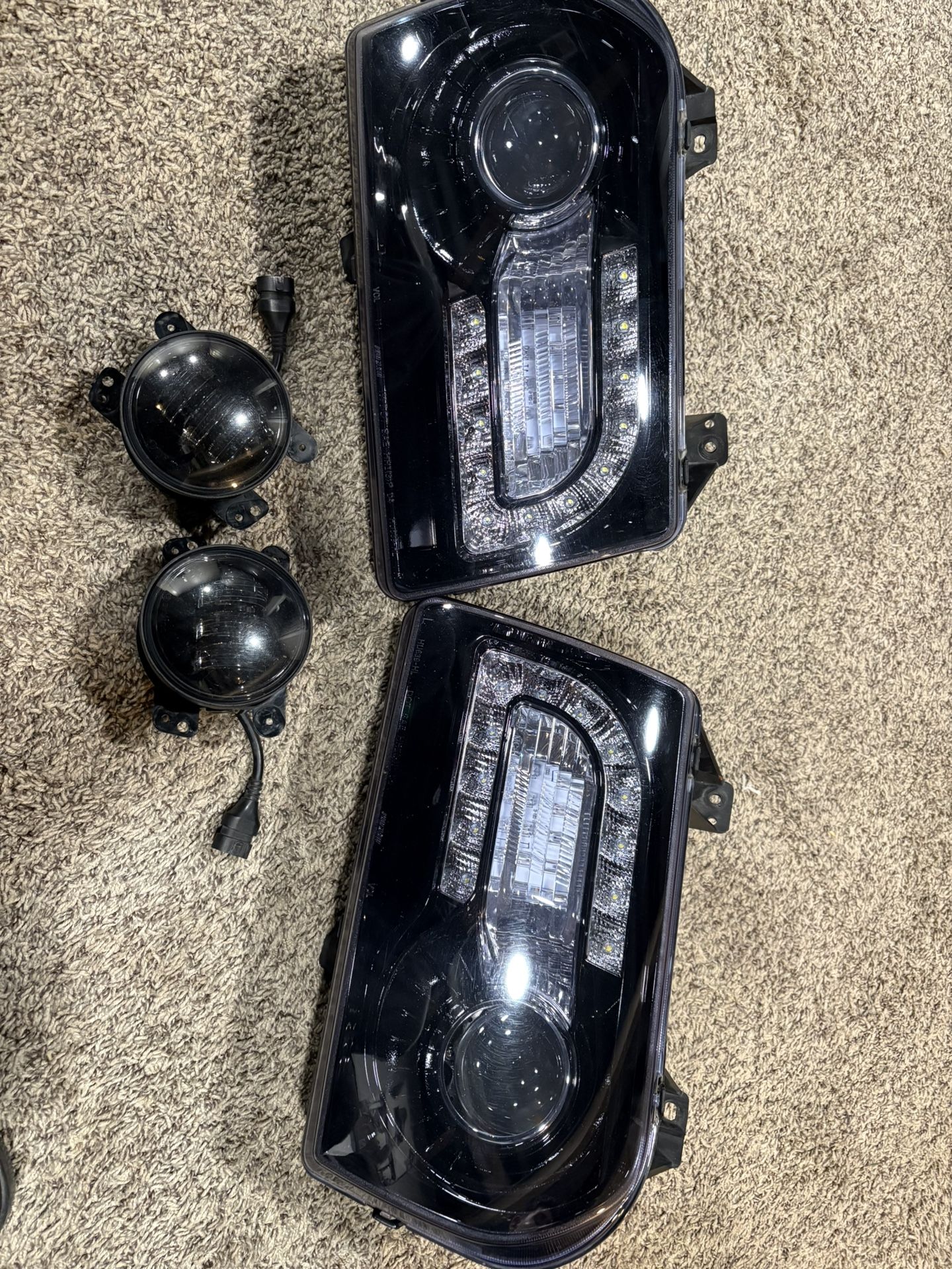 05-10 chrysler 300 headlights and foglights