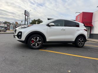 Kia Sportage AWD SUV – White