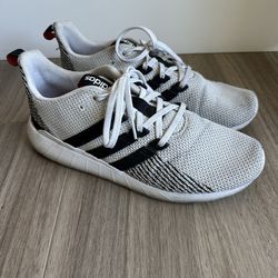 Adidas Men's Shoe 10.5 Size - $15