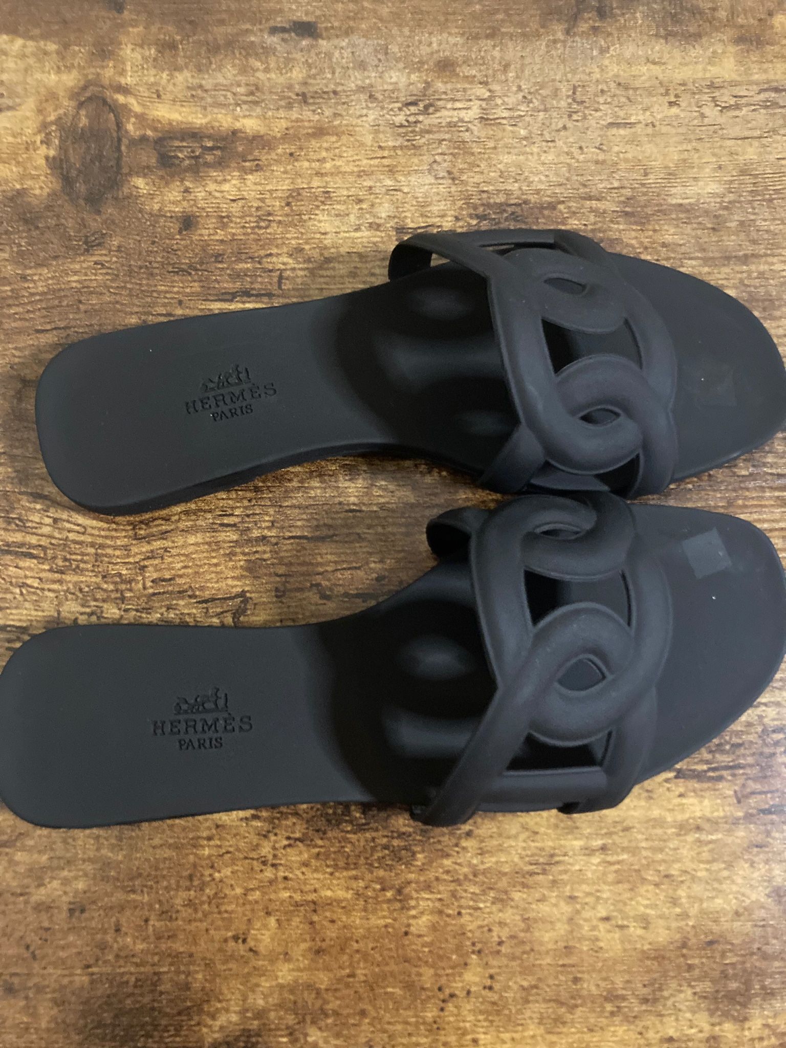 Hermes Aloha Sandals EU Size 38 US Size 8 Ladies Black Chaine D'ancre