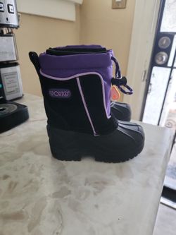 Snow Boots Size 8