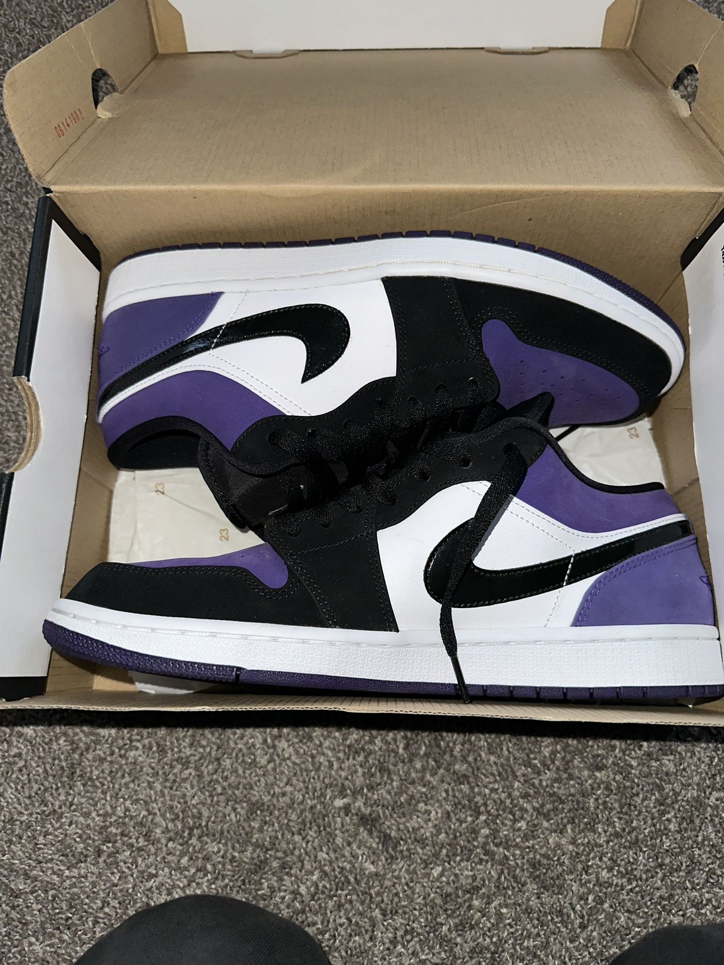 Jordan 1 Low Court Purple