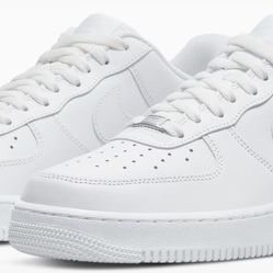 👟 BNIB Nike Air Force 1 All-White – Perfect Condition!  